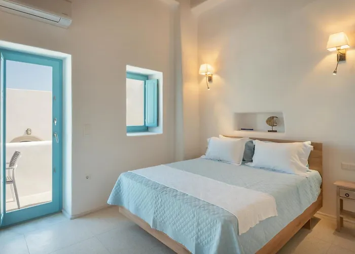 Stella's Alley House *