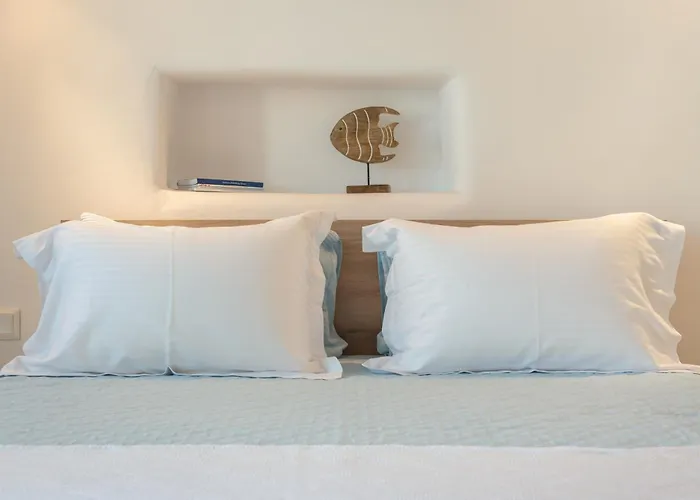 Stella's Alley House