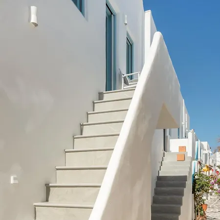 Stella's Alley House *